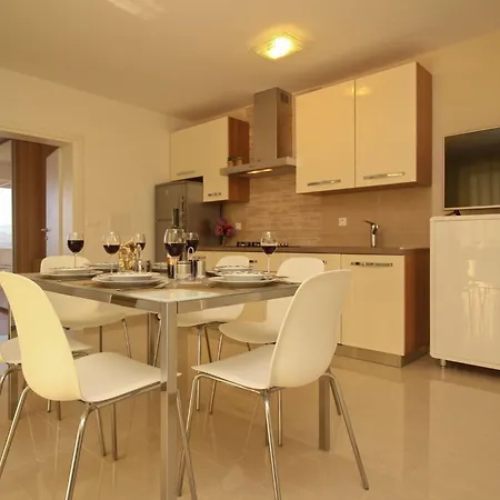 Apartmán Kristijan By Interhome Šilo