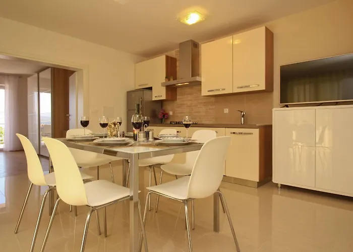 Appartement Kristijan By Interhome Šilo